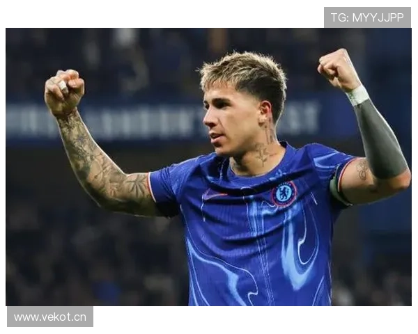 恩佐英超表现平平:战术适配与比赛节奏如何限制其发挥 恩佐英超表现平平:战术适配与比赛节奏如何限制其发挥