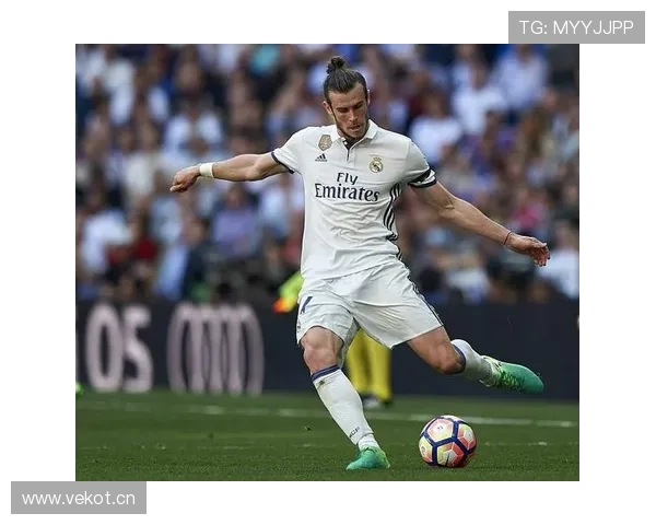 贝尔与罗伊斯在锋线推进上分化，贝尔更偏个人突破